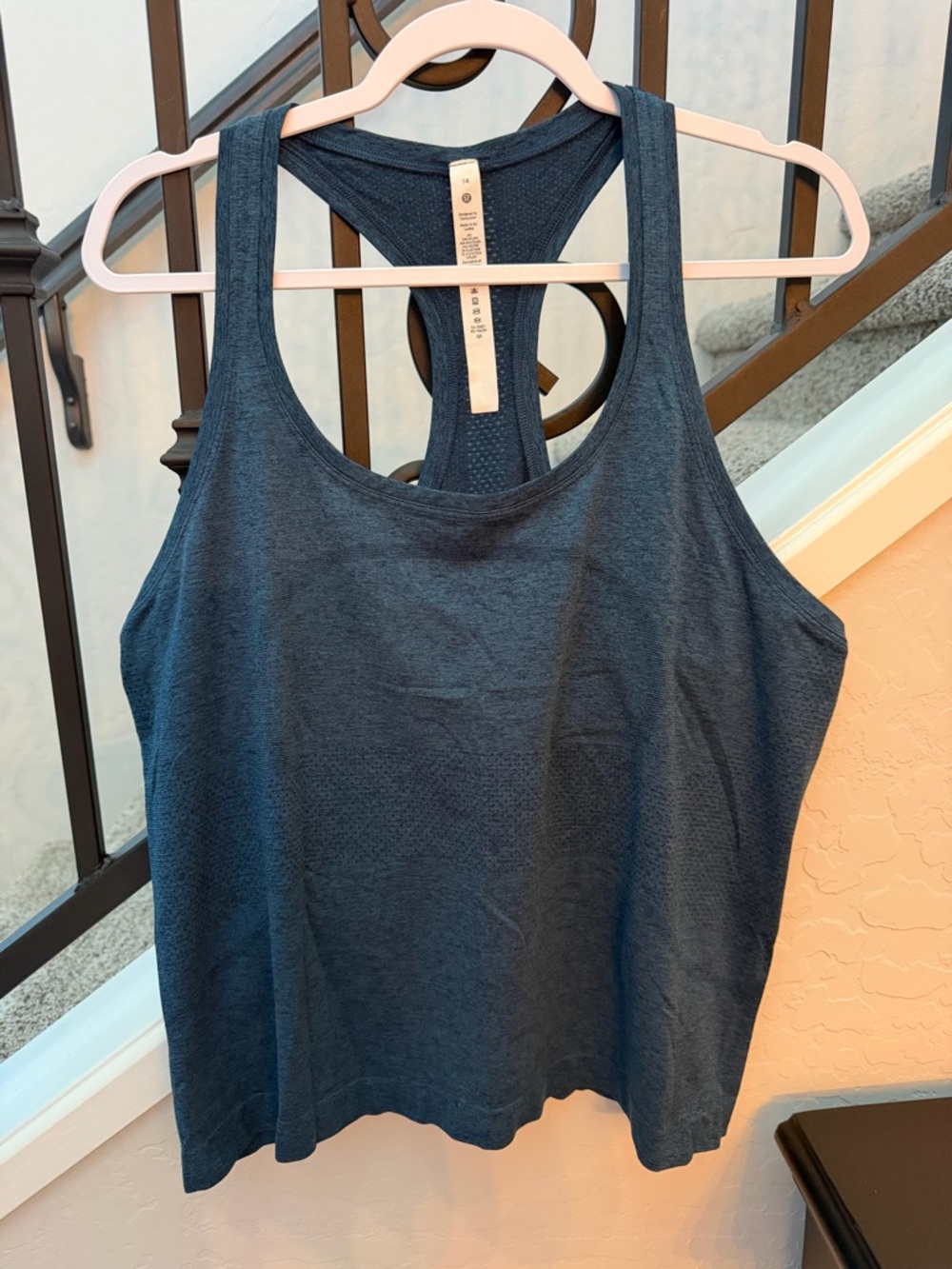 Lululemon Women’s True Navy/Iron Blue Swiftly Tech RB Tank 2.0 *Race Length